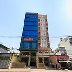 Oyo 878 Goldenhome